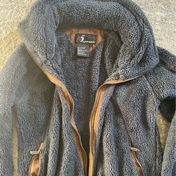 Fluffy fleece jacket - Picture 3 of 3